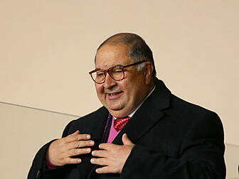 Arsenal shareholder Usmanov gi...